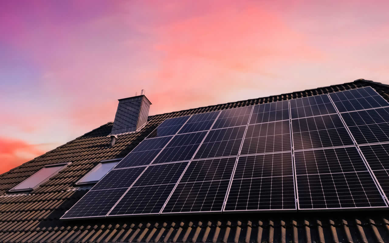 ¿Cómo funcionan las placas solares? - Energiber