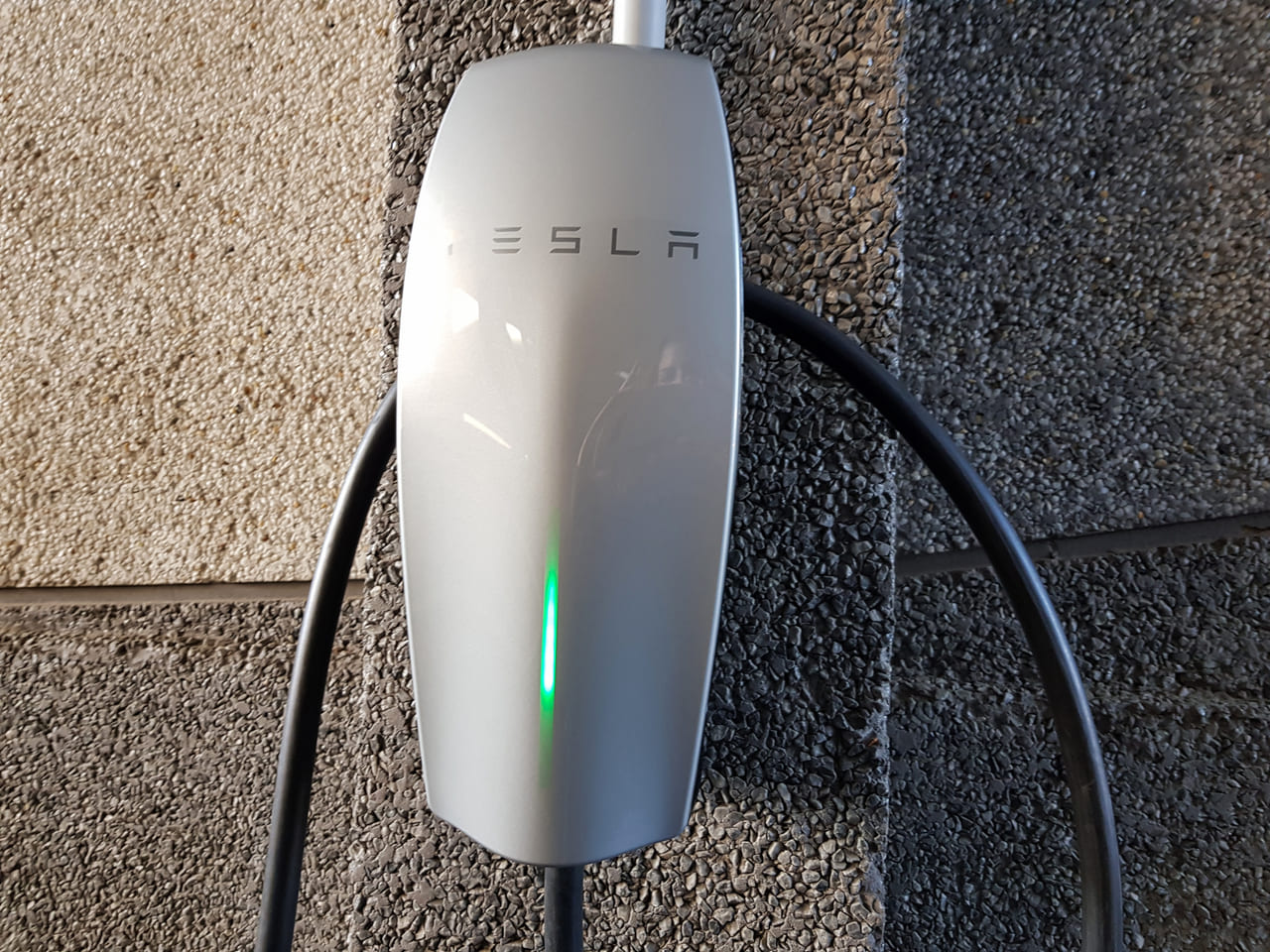 Tesla Wall Connector Instalación - Energiber