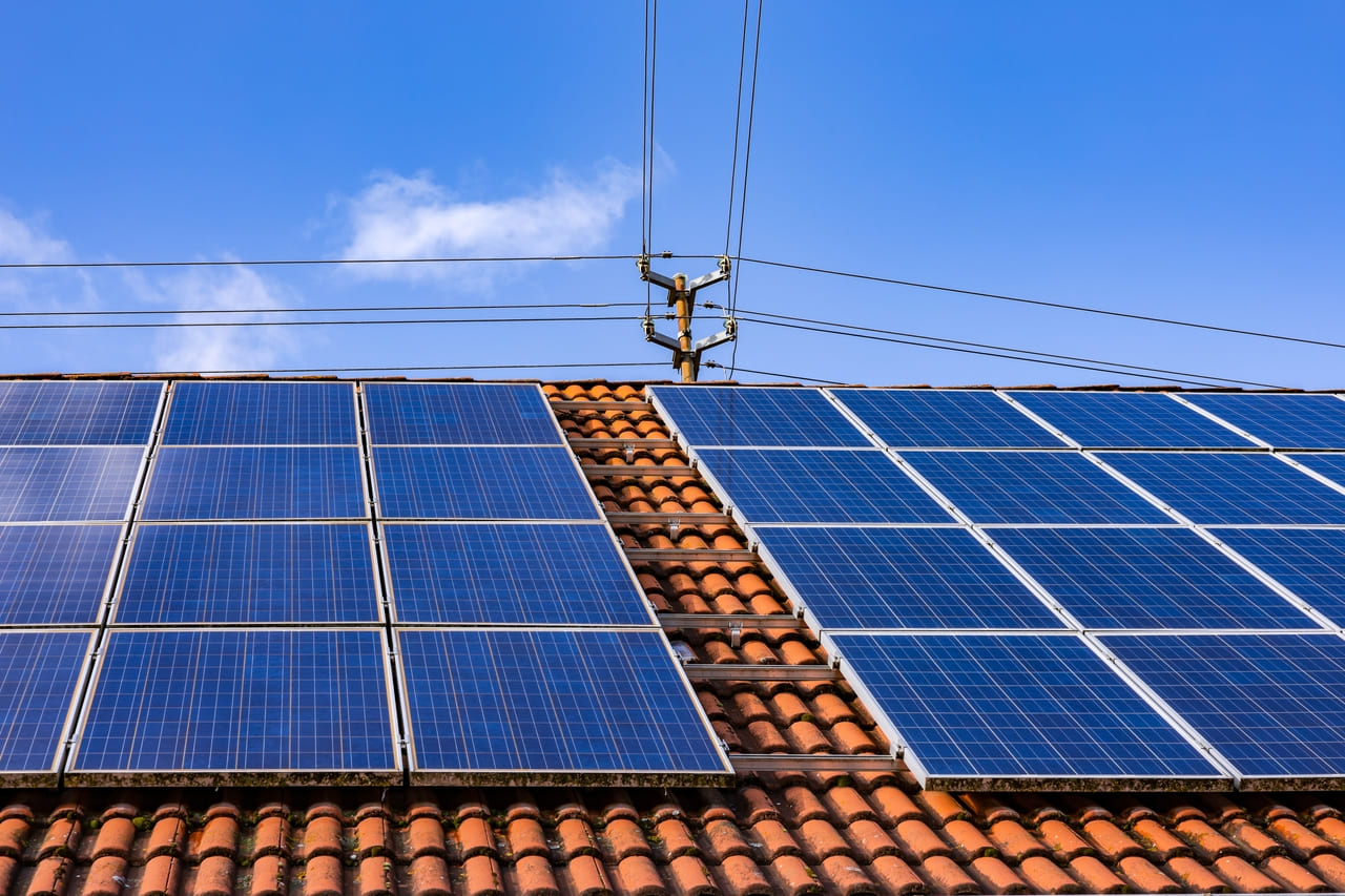 Instalar placas solares en casa con Energiber - Energiber