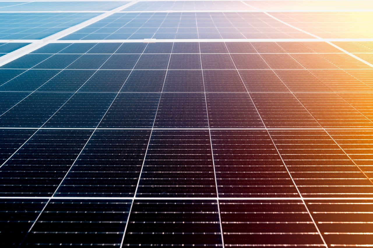 5 razones para instalar paneles solares - Energiber